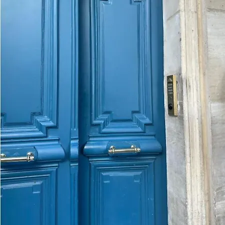 Apartment Sacre Coeur, Netflix & Chill